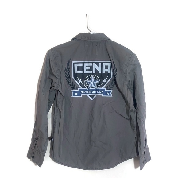 2/$10 Sale! John Cena Never Give Up Gray Button Up Shirt Size Large 10/12 - Picture 2 of 8